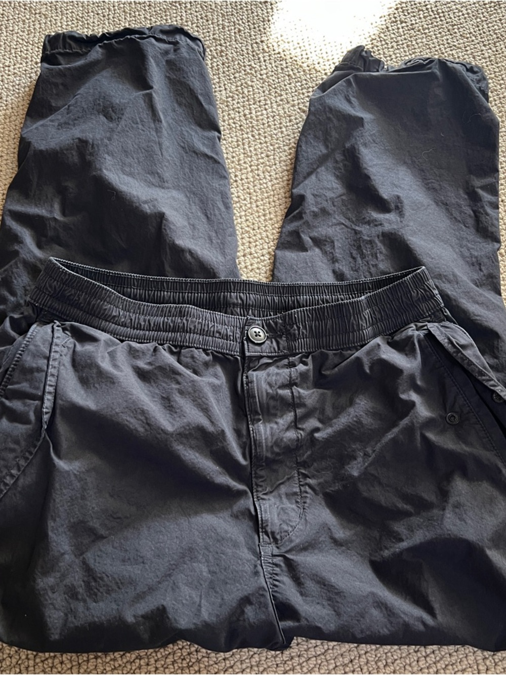 Uniqlo Men’s black parachute pants - Picture 3 of 4